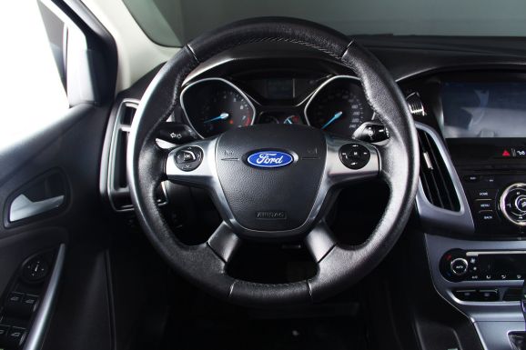 Ford Focus, 2.0 л, Робот, 2014 фото 11