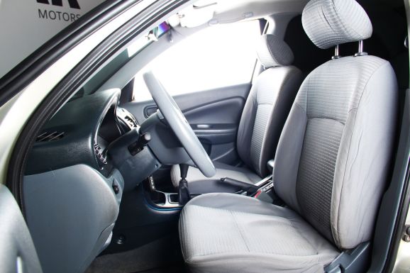 Nissan Almera Classic, 1.6 л, МТ, 2012 фото 8