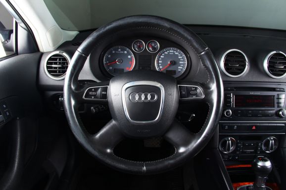 Audi A3 Ambition, 1.2 л, Робот, 2011 фото 9