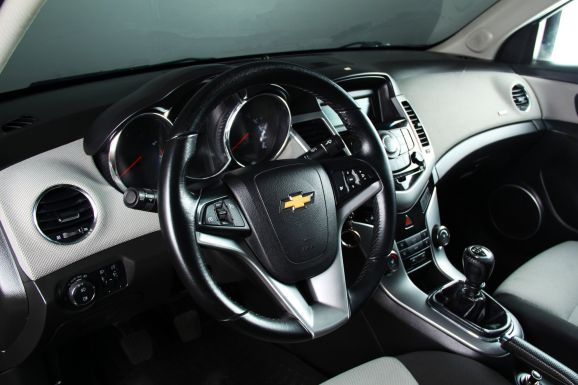 Chevrolet Cruze, 1.8 л, МТ, 2012 фото 9