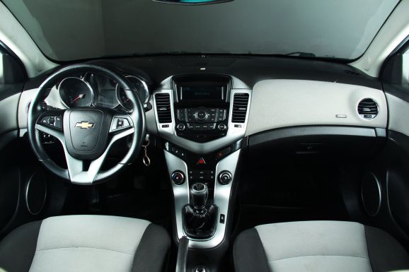 Chevrolet Cruze, 1.8 л, МТ, 2012 фото 10