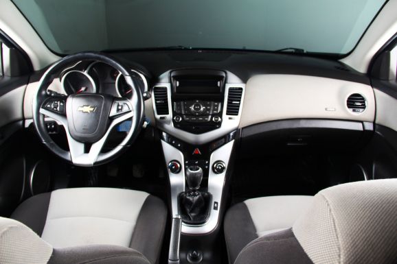 Chevrolet Cruze, 1.8 л, МТ, 2010 фото 10