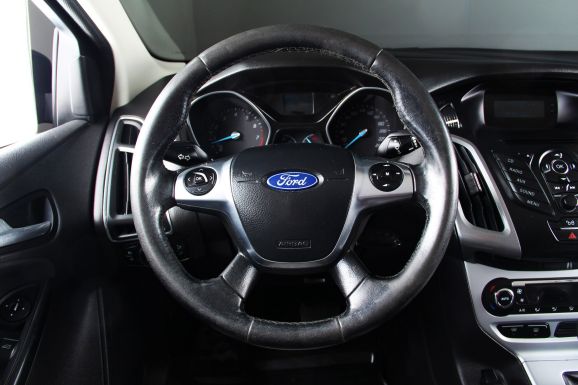Ford Focus, 2.0 л, Робот, 2014 фото 11