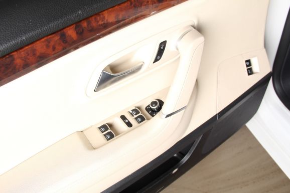 Volkswagen Passat CC, 1.8 л, Робот, 2010 фото 7