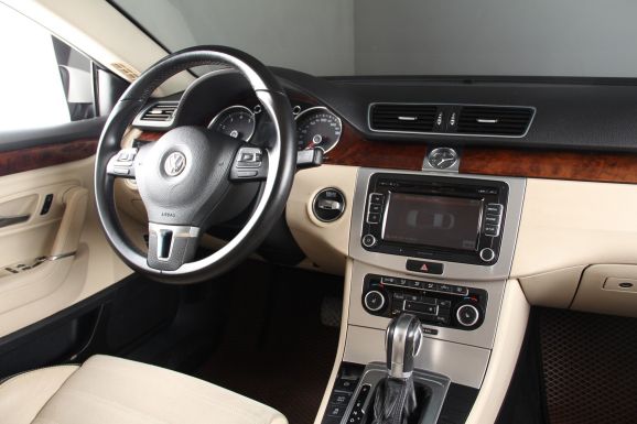 Volkswagen Passat CC, 1.8 л, Робот, 2010 фото 12