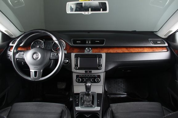 Volkswagen Passat CC, 1.8 л, Робот, 2011 фото 10