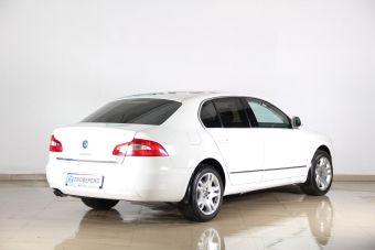 Skoda Superb, 1.8 л, АКПП, 2011 фото 6