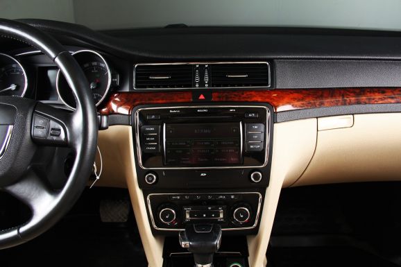 Skoda Superb, 1.8 л, АТ, 2011 фото 13