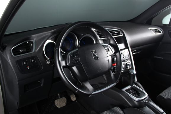 Citroen DS4, 1.6 л, АТ, 2012 фото 8