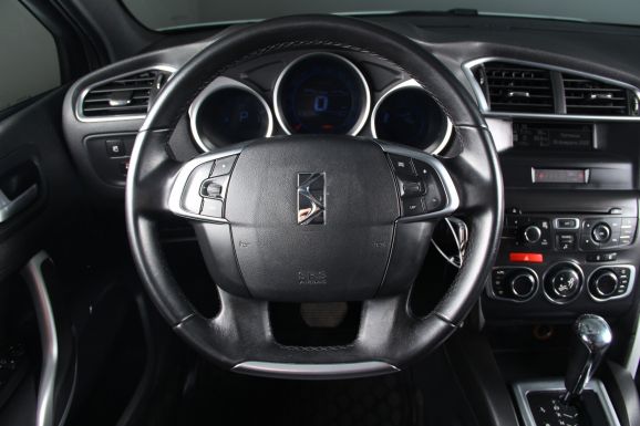 Citroen DS4, 1.6 л, АТ, 2012 фото 9