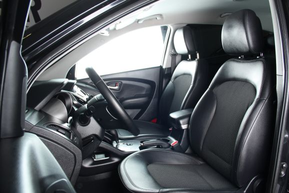 Hyundai ix35 Comfort + Navi, 2.0 л, АТ, 2012 фото 8