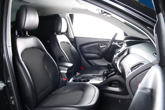 Hyundai ix35 Comfort + Navi, 2.0 л, АТ, 2012 фото 2