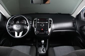 Kia Ceed, 1.6 л, АКПП, 2011 фото 12