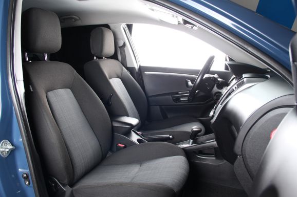 Kia Ceed, 1.6 л, АТ, 2011 фото 2