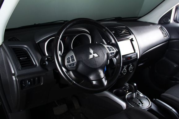 Mitsubishi ASX, 1.8 л, Вариатор, 2012 фото 9