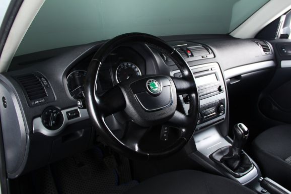 Skoda Octavia, 1.4 л, МТ, 2012 фото 9