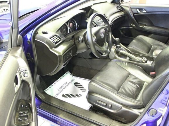 Honda Accord, 2.4 л, АТ, 2008 фото 2