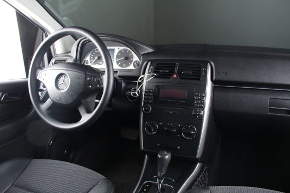 Mercedes-Benz B-Класс, 2.0 л, Вариатор, 2008 фото 12