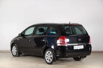 Opel Zafira, 1.8 л, РКПП, 2011 фото 5