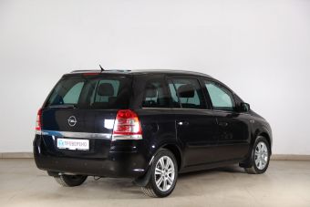 Opel Zafira, 1.8 л, РКПП, 2011 фото 6