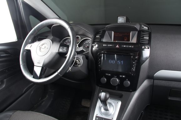 Opel Zafira, 1.8 л, Робот, 2011 фото 12