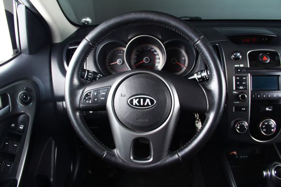 Kia Cerato, 1.6 л, АТ, 2011 фото 10