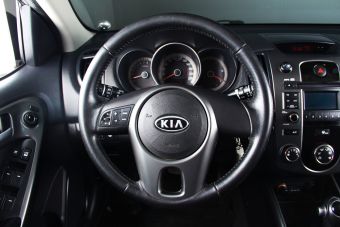 Kia Cerato, 1.6 л, АКПП, 2011 фото 10