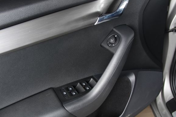 Skoda Octavia, 1.8 л, Робот, 2018 фото 7