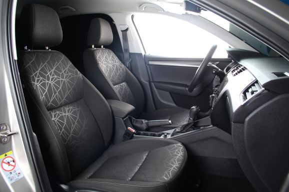 Skoda Octavia, 1.8 л, Робот, 2018 фото 2