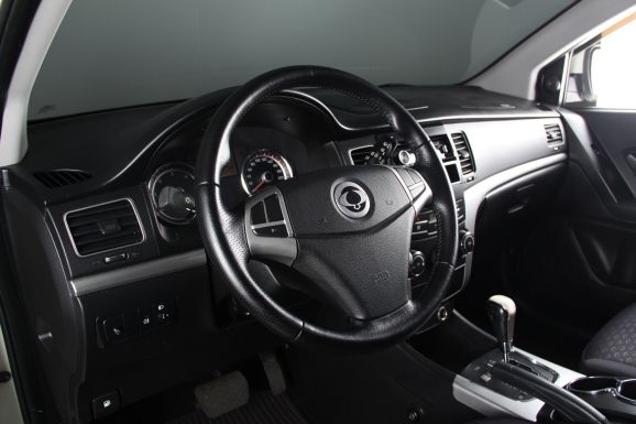 SsangYong Actyon, 2.0 л, АТ, 2012 фото 9