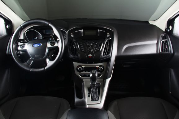 Ford Focus, 2.0 л, Робот, 2014 фото 10