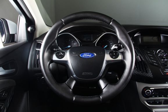 Ford Focus, 2.0 л, Робот, 2014 фото 11
