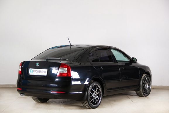 Skoda Octavia, 1.8 л, Робот, 2011 фото 6