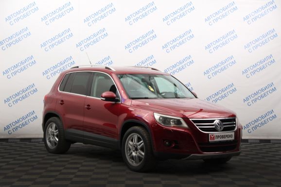 Volkswagen Tiguan Sport&Style, 2.0 л, АТ, 2011 фото 5