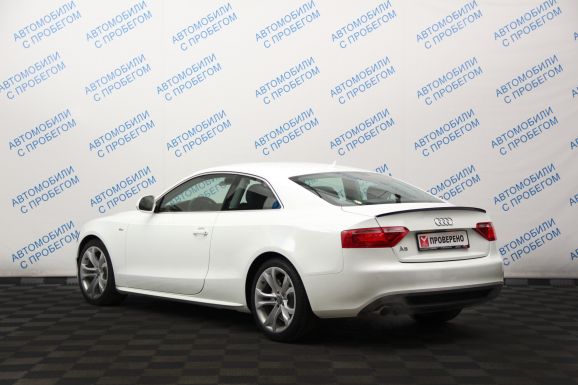 Audi A5 Базовая, 2.0 л, Вариатор, 2011 фото 5