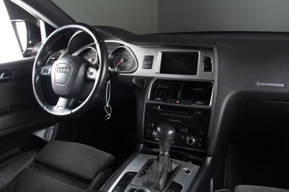 Audi Q7, 3.0 л, АТ, 2008 фото 10