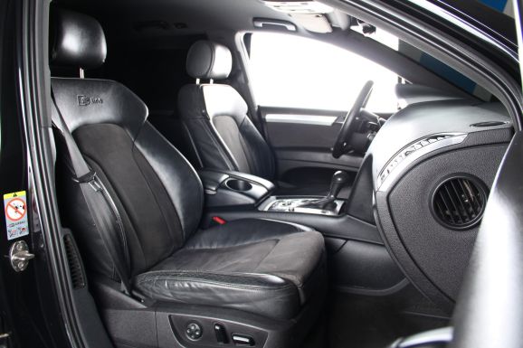 Audi Q7, 3.0 л, АТ, 2008 фото 2