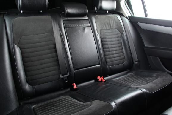 Volkswagen Passat, 1.8 л, Робот, 2013 фото 1