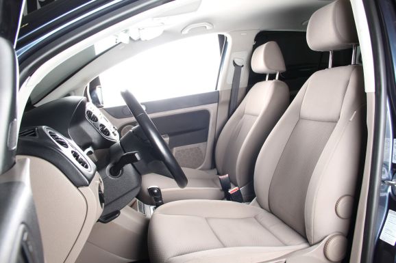 Volkswagen Golf Plus, 1.6 л, Робот, 2011 фото 8