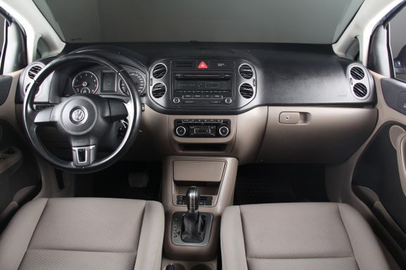 Volkswagen Golf Plus, 1.6 л, Робот, 2011 фото 10