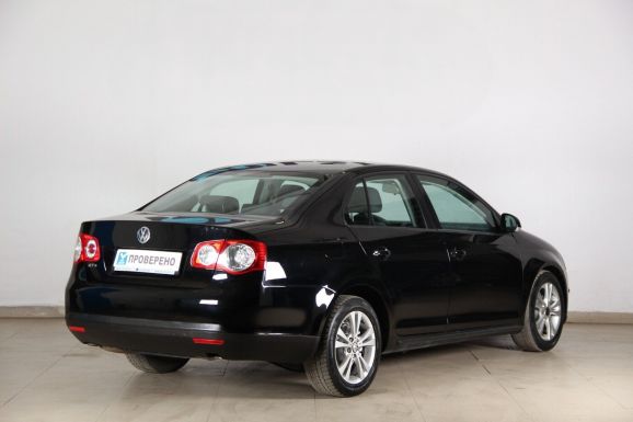 Volkswagen Jetta, 1.6 л, АТ, 2010 фото 5