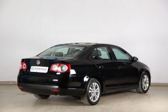 Volkswagen Jetta, 1.6 л, АКПП, 2010 фото 5