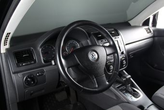 Volkswagen Jetta, 1.6 л, АКПП, 2010 фото 9