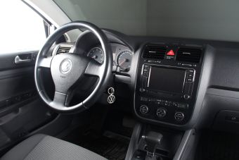 Volkswagen Jetta, 1.6 л, АКПП, 2010 фото 12