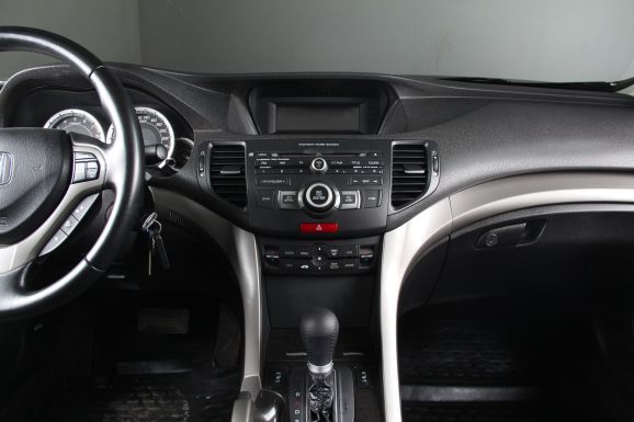 Honda Accord, 2.4 л, АТ, 2008 фото 2