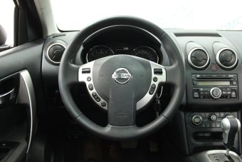 Nissan Qashqai+2 LE+, 2.0 л, CVT, 2010 фото 8