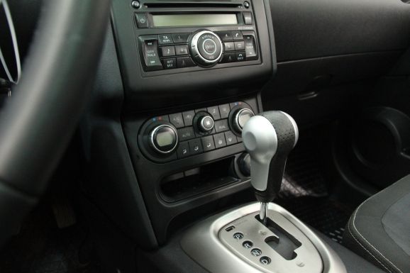 Nissan Qashqai+2 LE+, 2.0 л, Вариатор, 2010 фото 11