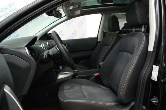 Nissan Qashqai+2 LE+, 2.0 л, Вариатор, 2010 фото 2
