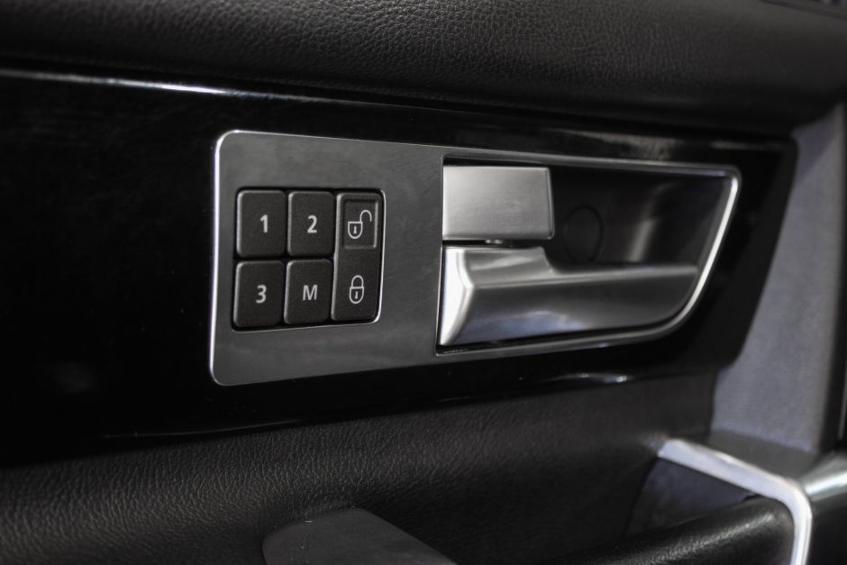 Land Rover Discovery HSE, 3.0 л, АТ, 2014 фото 15