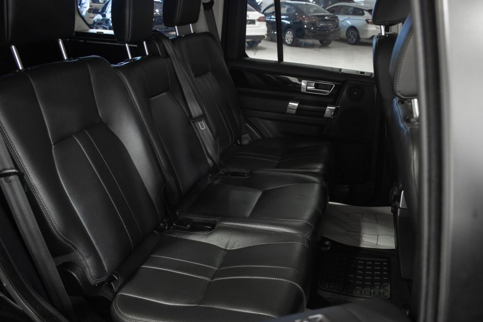 Land Rover Discovery HSE, 3.0 л, АТ, 2014 фото 2